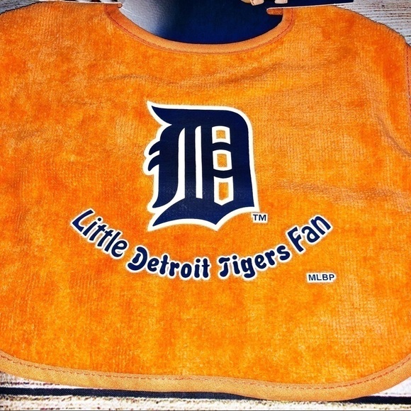 NWT Little Detroit Tigers Fan All Pro Bib - Picture 2 of 7